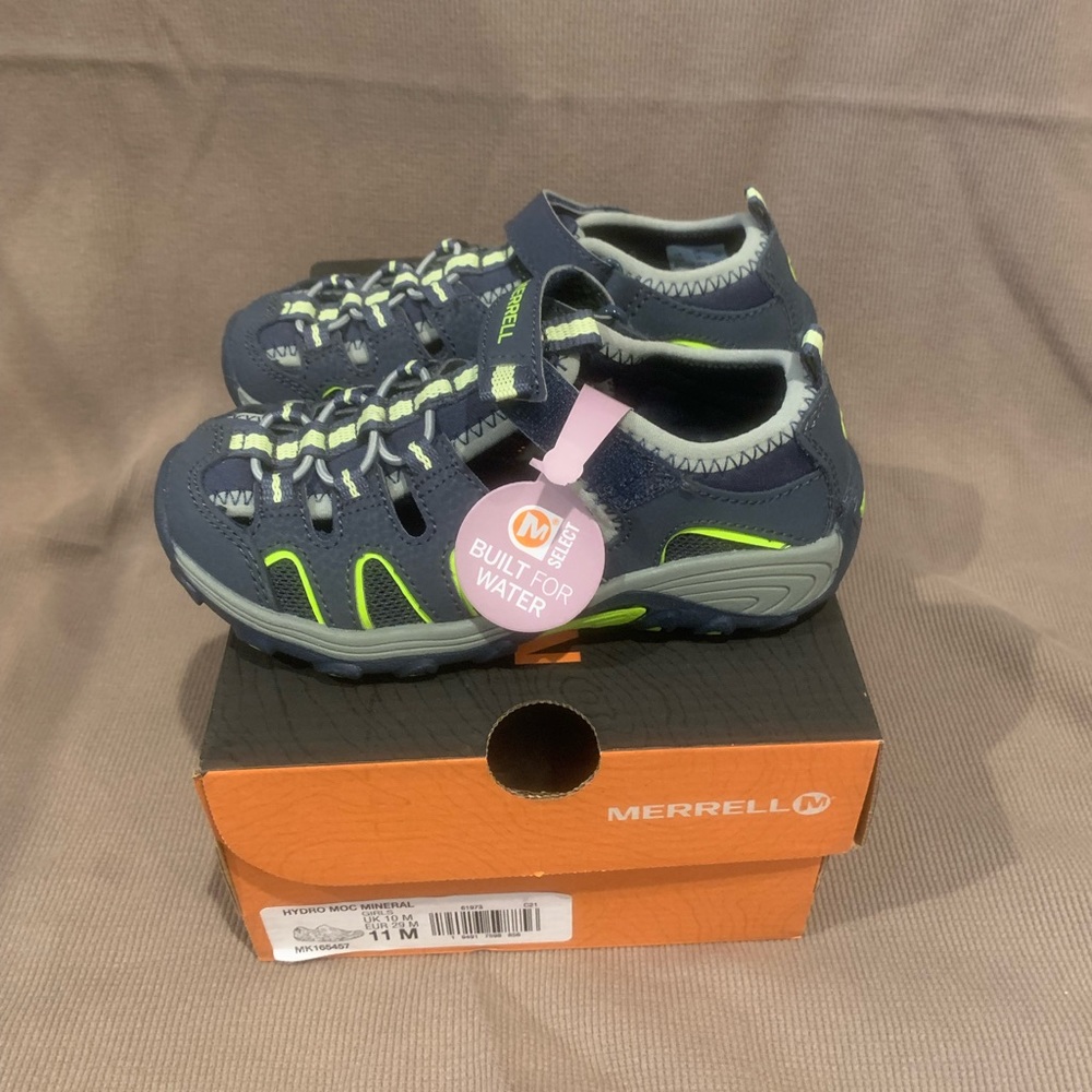 NIB Merrell unisex sneaker/hiker/water shoes